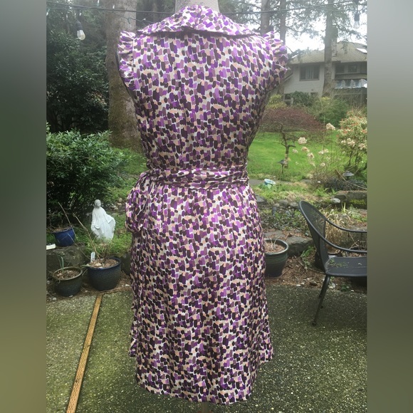 Kate Spade Aubrey Purple/White/Peach/Tan Wrap Silk Dress with Sash - Size 2. - Picture 5 of 17